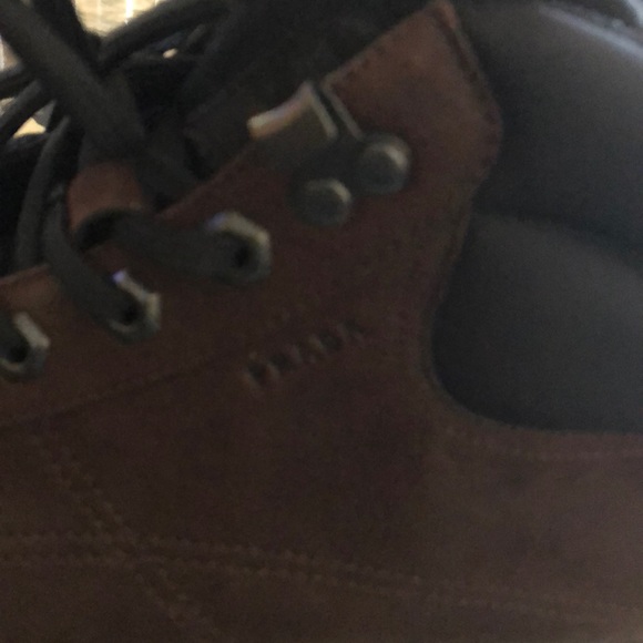 Prada - Picture 6 of 7